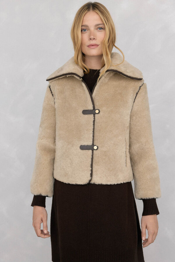 Pedro del Hierro Snap-on fur jacket Ecru