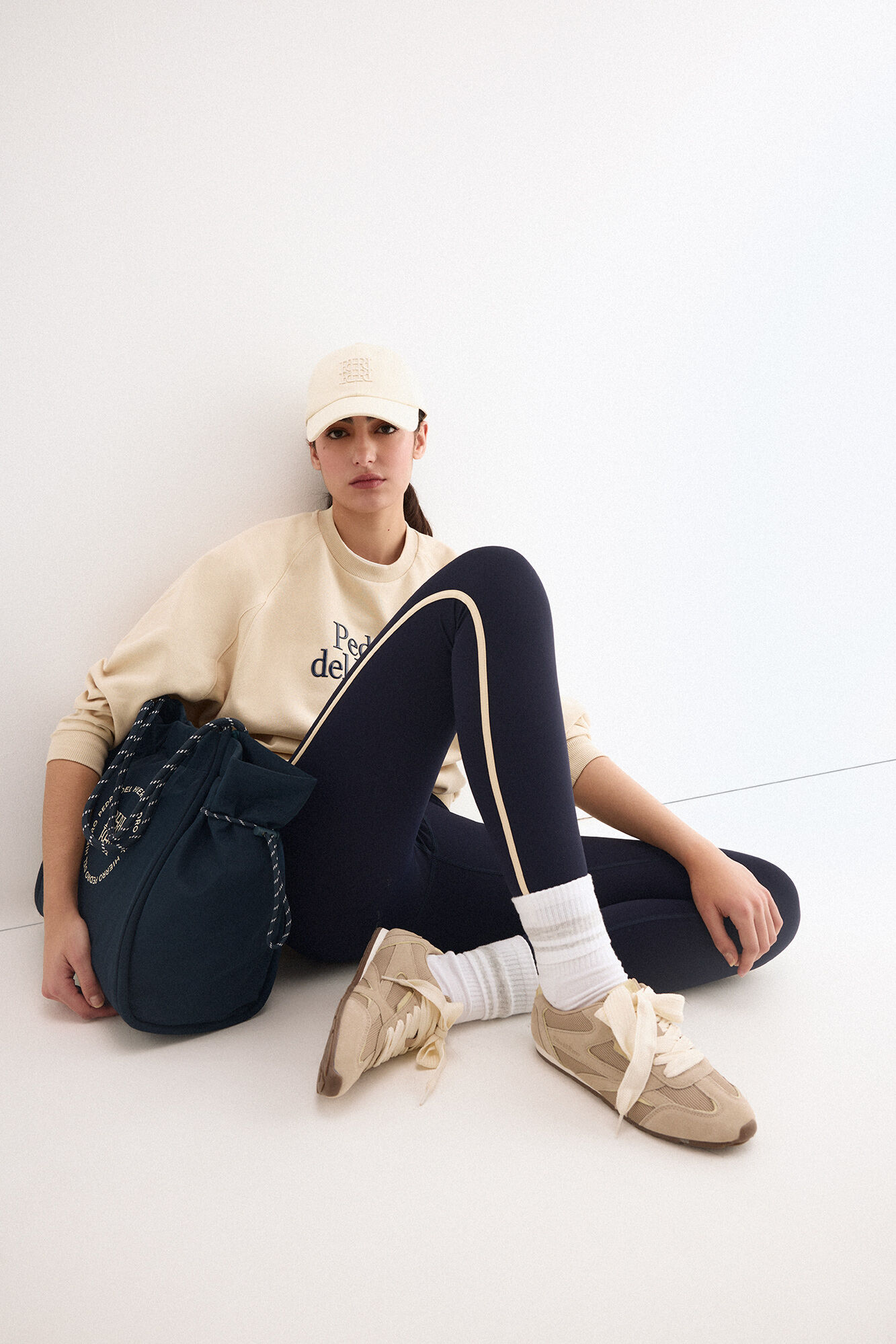 Pedro del Hierro Compressive activewear leggings