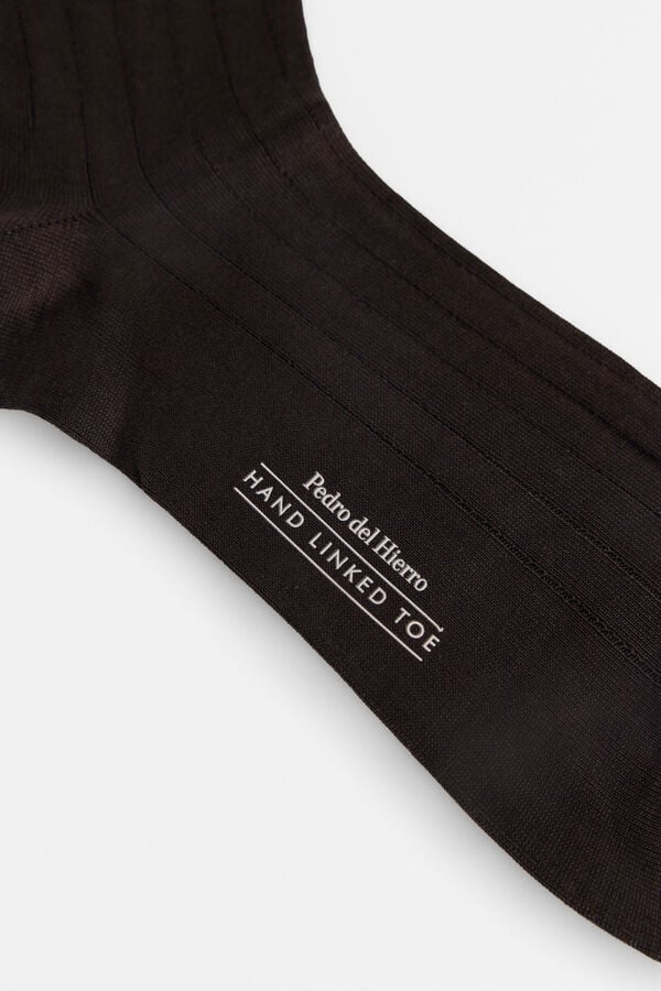 Pedro del Hierro Plain dress socks Brown