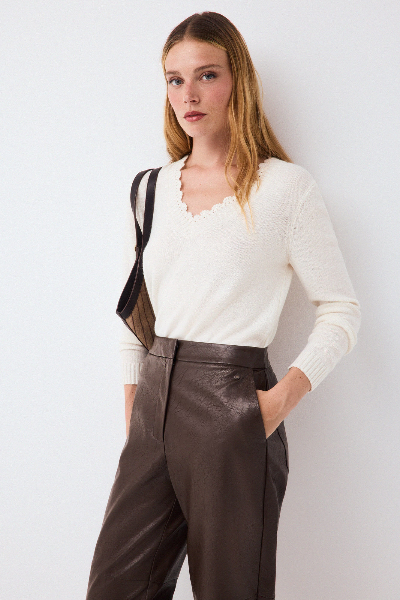 Pedro del Hierro Crochet detail V-neck jumper