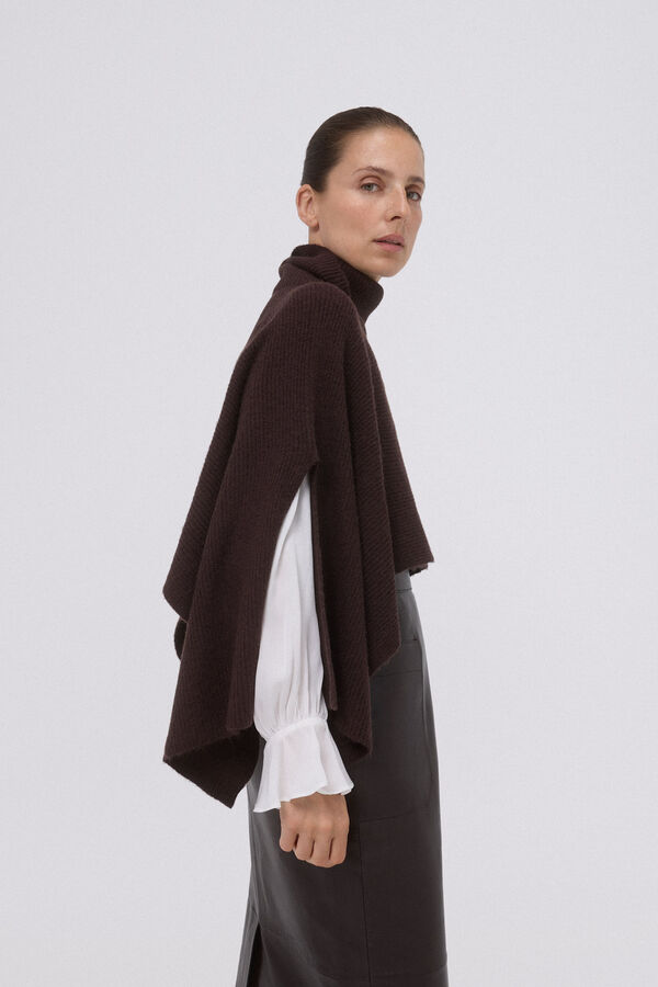 Pedro del Hierro Brown neck ribbed poncho Brown