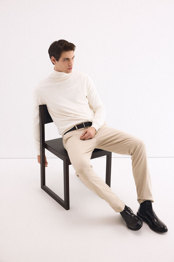 Pantalón chino slim fit