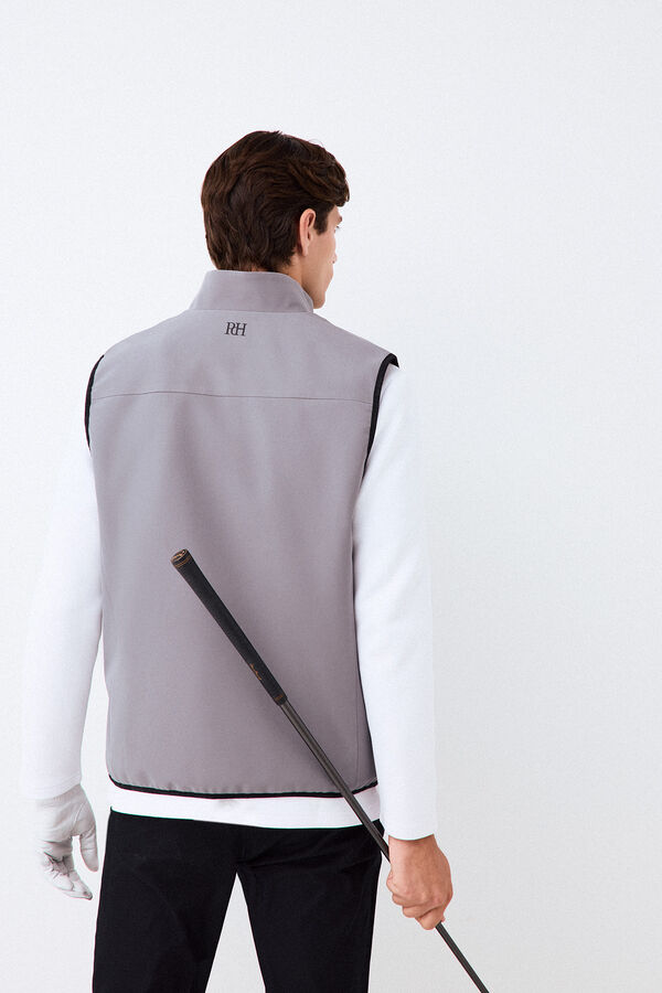 Pedro del Hierro Colete t&eacute;cnico Golf Cizento
