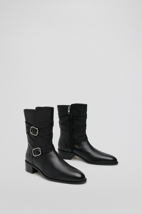 Pedro del Hierro Biker boot with buckles Black