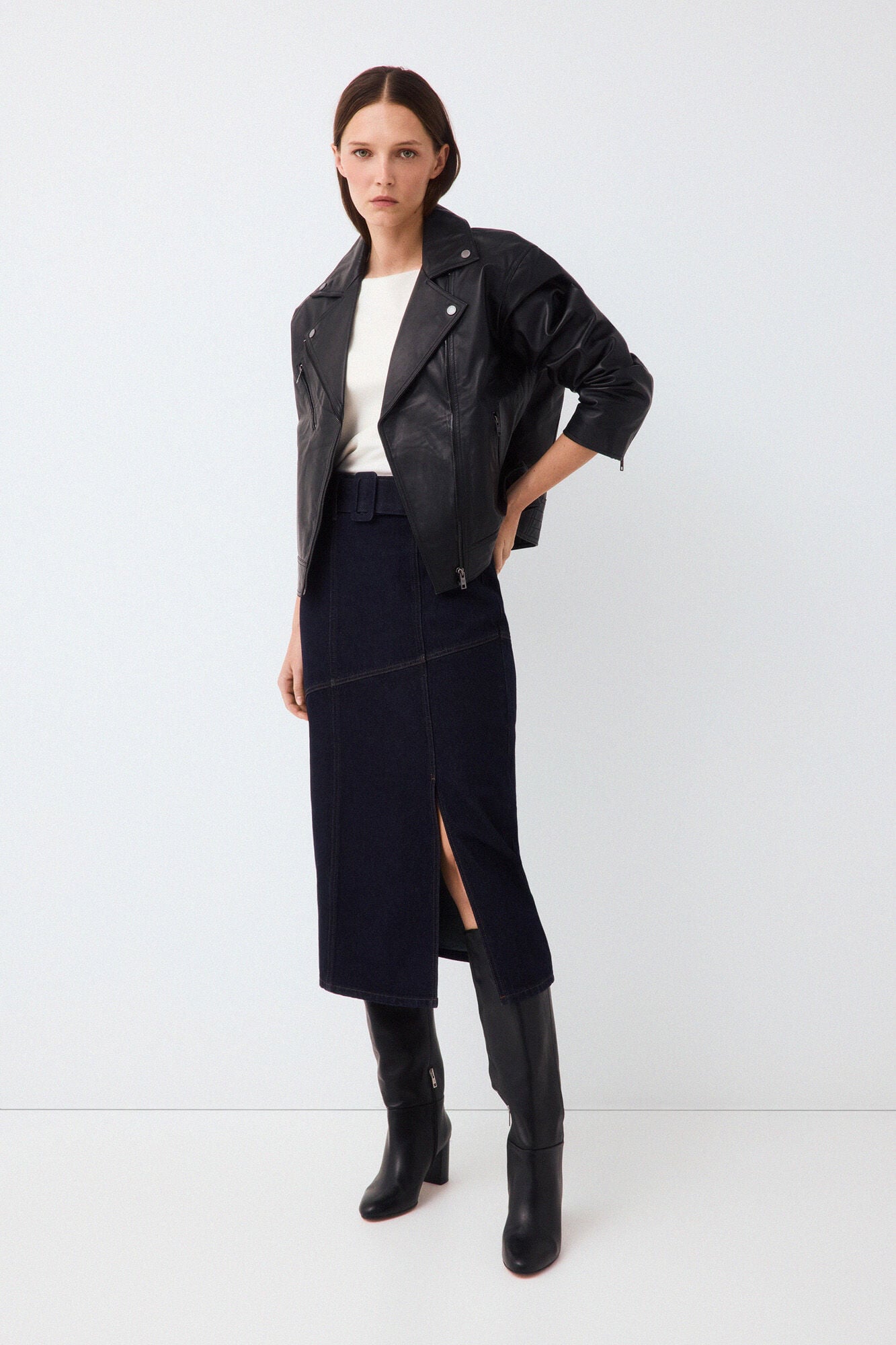 Pedro del Hierro Denim straight skirt with V-shaped cuts