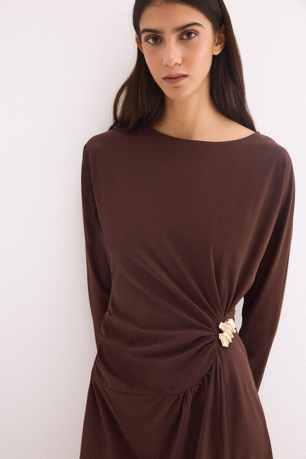 Pedro del Hierro Vestido circular midi com broche dourado Marrom