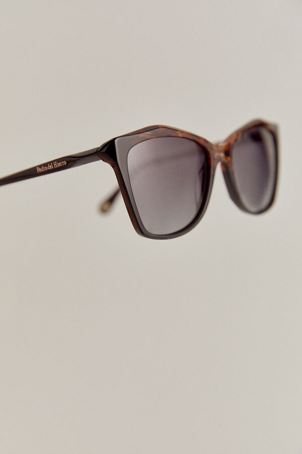 Pedro del Hierro Two-tone tortoiseshell cat-eye sunglasses Black
