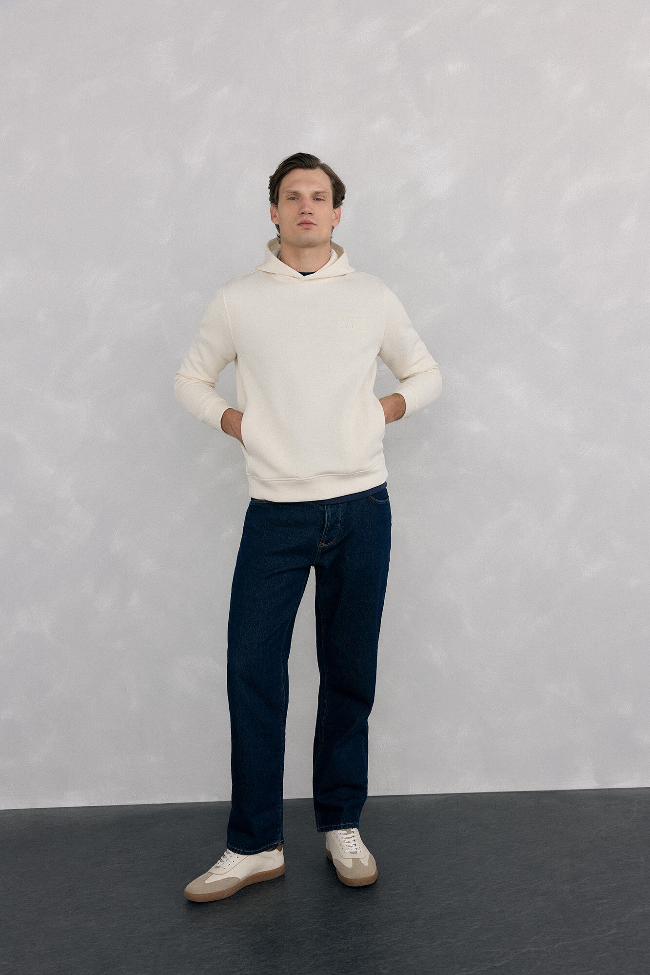 Pedro del Hierro Embroidered logo hooded sweatshirt