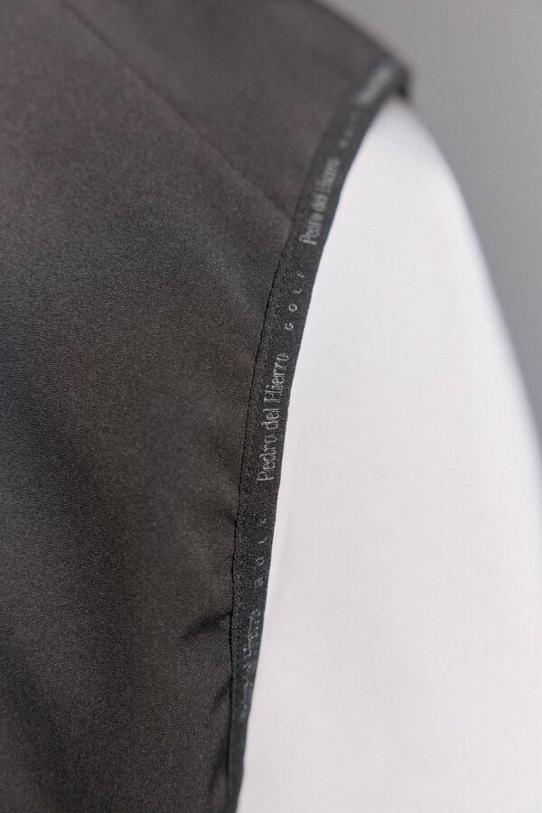 Pedro del Hierro liso de golfe Colete Preto