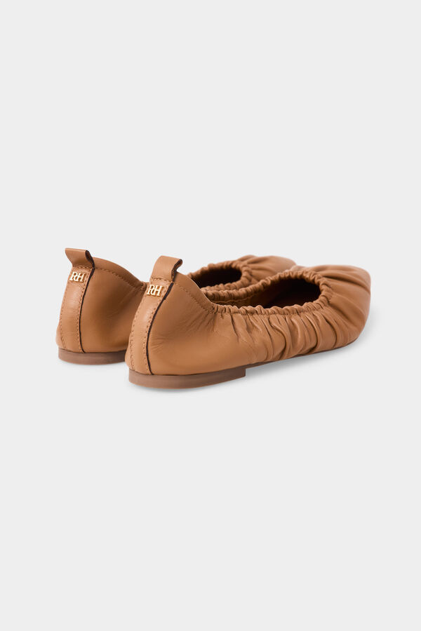 Pedro del Hierro Leather ballet flats Beige
