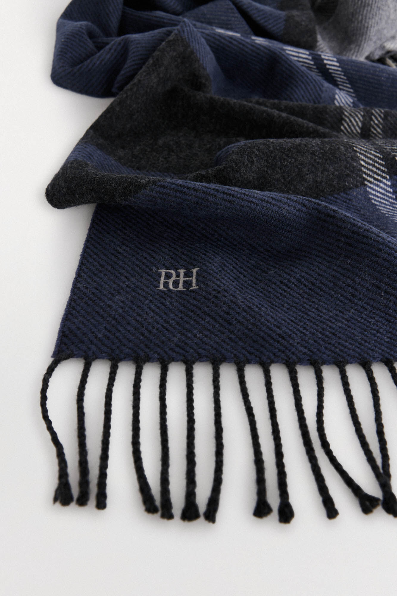 Pedro del Hierro Fabric scarf