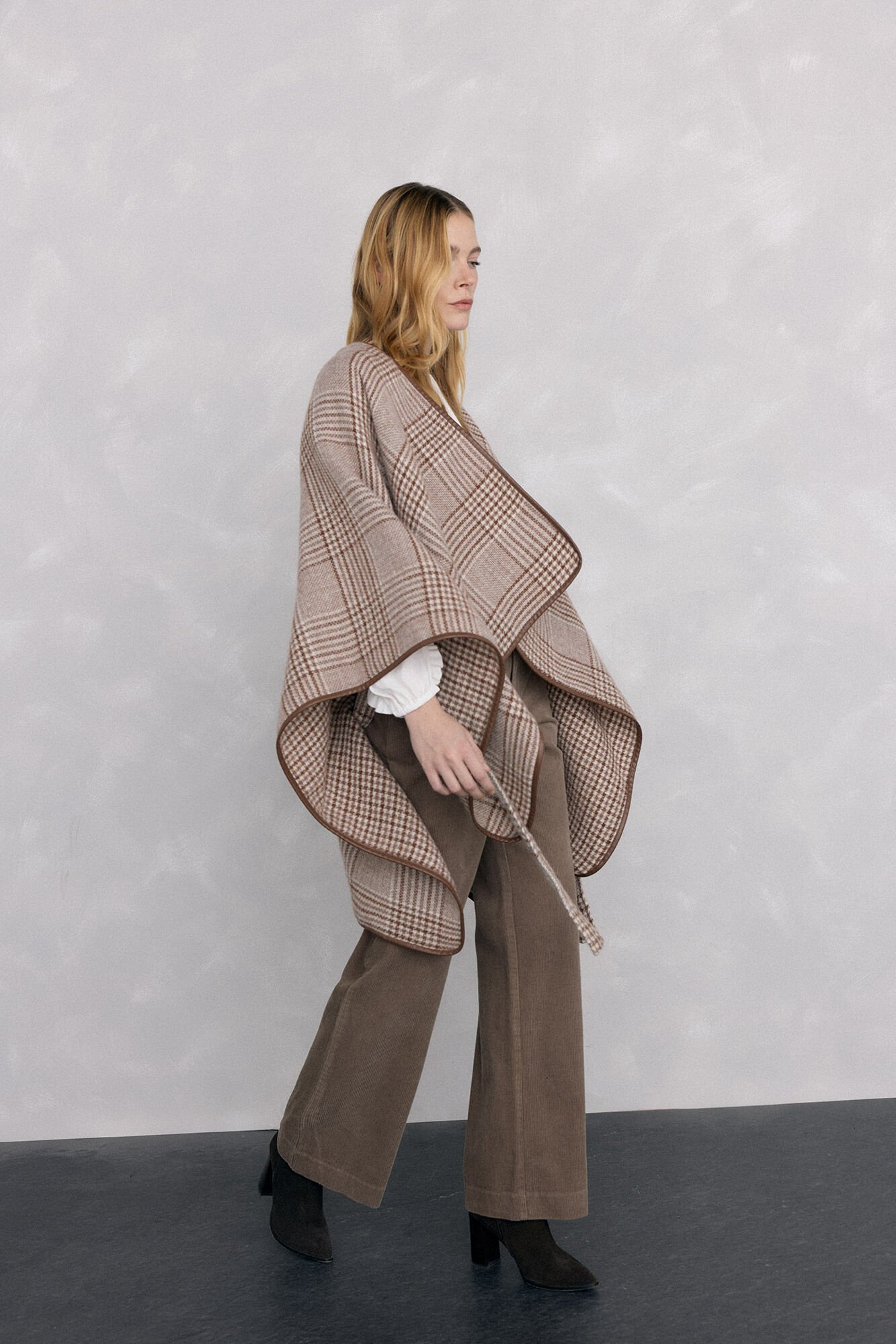 Pedro del Hierro Plaid poncho