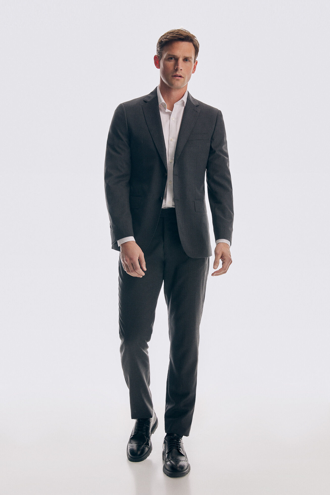Trajes de hombre | Rebajas | Cortefiel