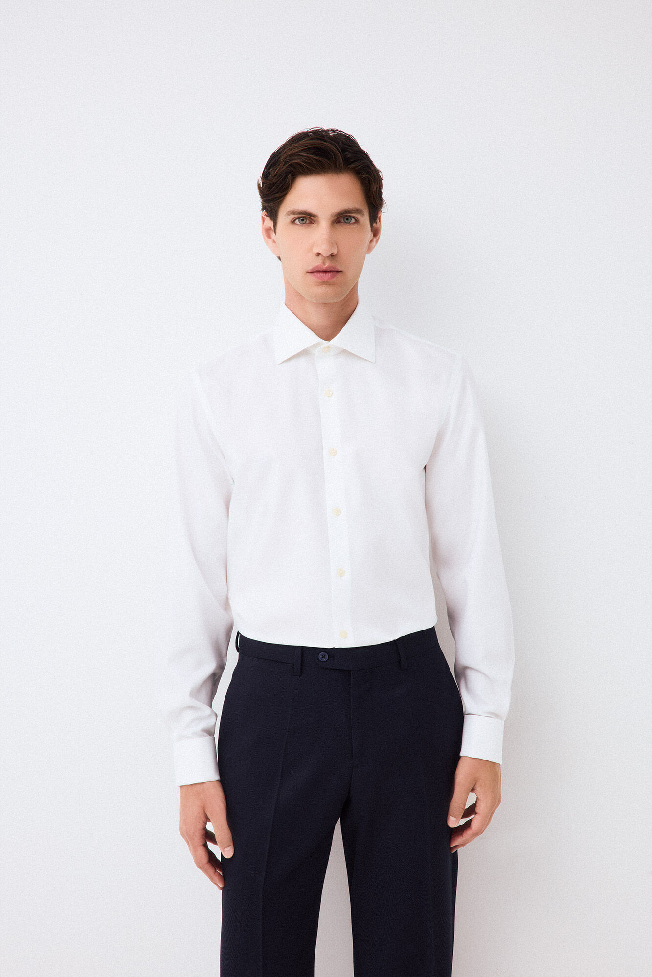 Pedro del Hierro Camisa vestir lisa non iron + antimanchas pu&ntilde;o gemelo