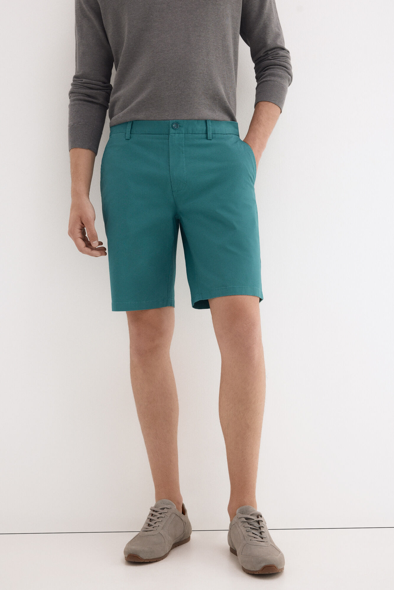 Pedro del Hierro Regular chino Bermuda shorts