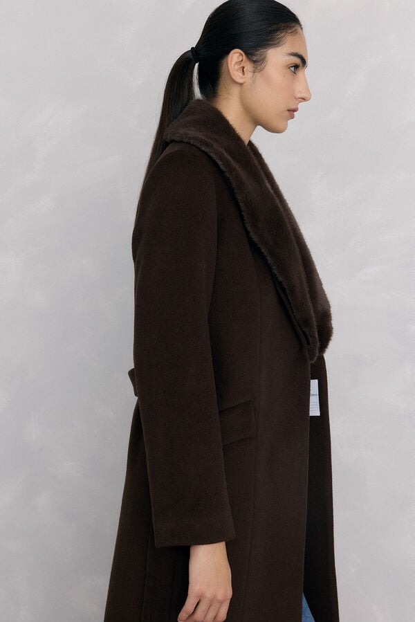 Pedro del Hierro Coat with fur neck Brown