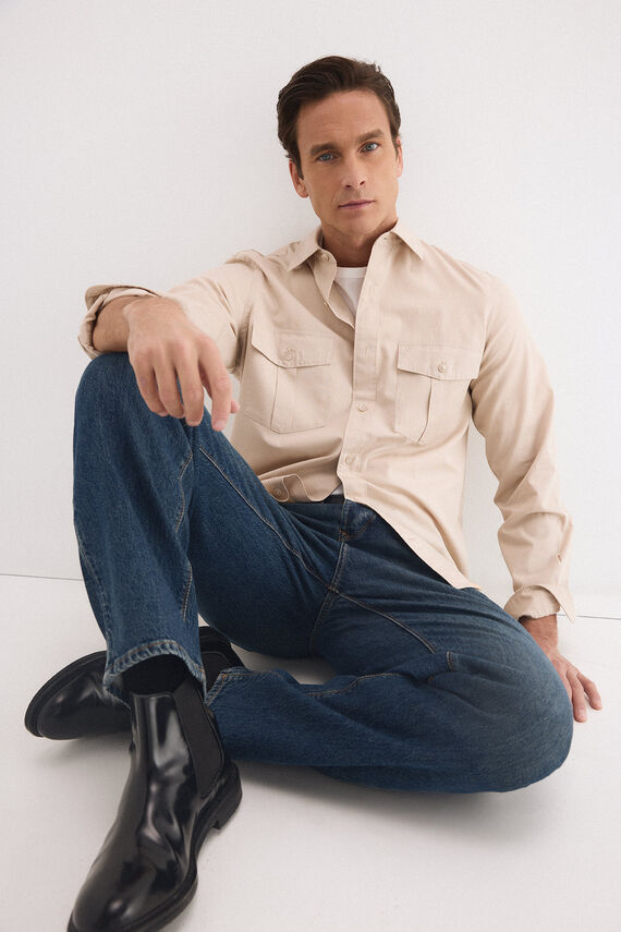 Camisa lisa twill bolsillos