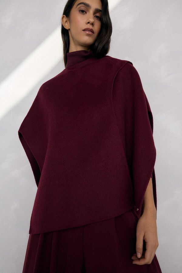 Pedro del Hierro Double-sided pierced wool cape Burgundy