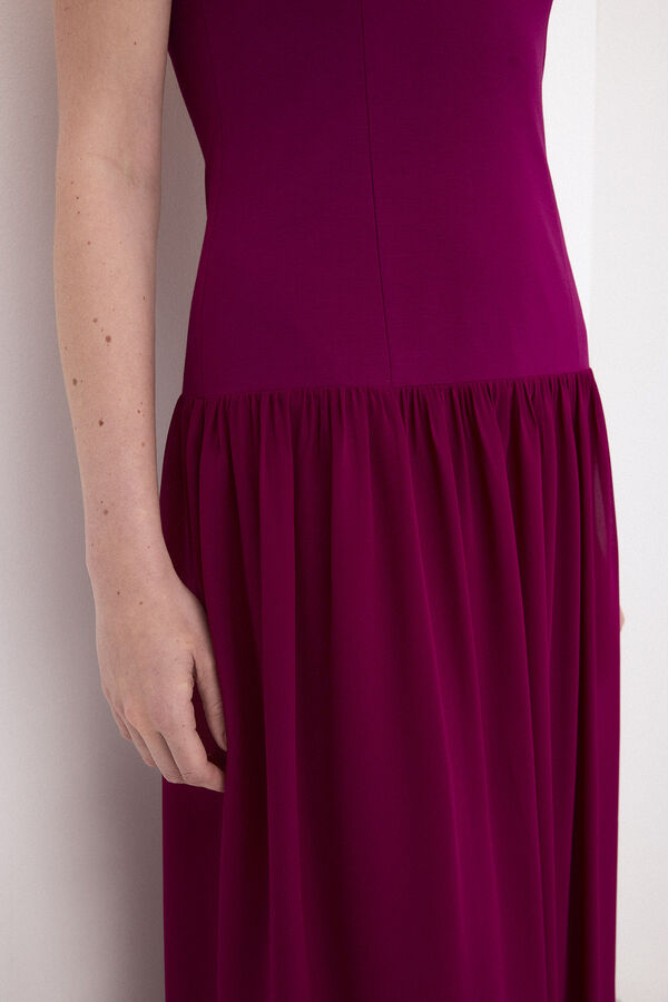 Pedro del Hierro Vestido palabra de honor con detalle de capa Morado