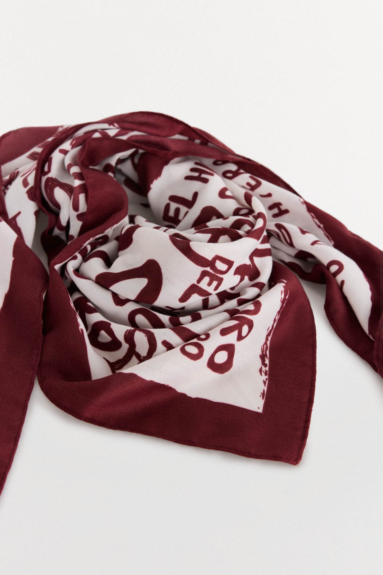 Pedro del Hierro Double-color logo shawl