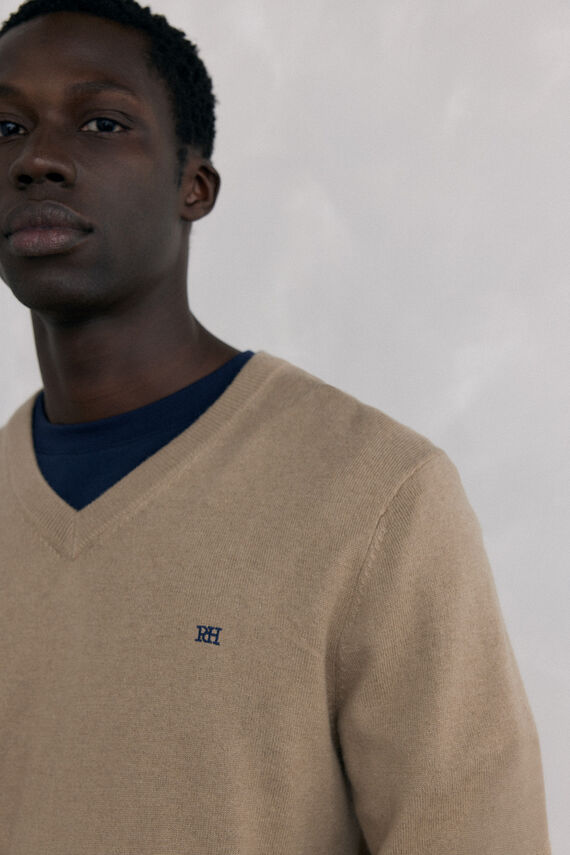 Jersey cuello pico lana merino y cashmere