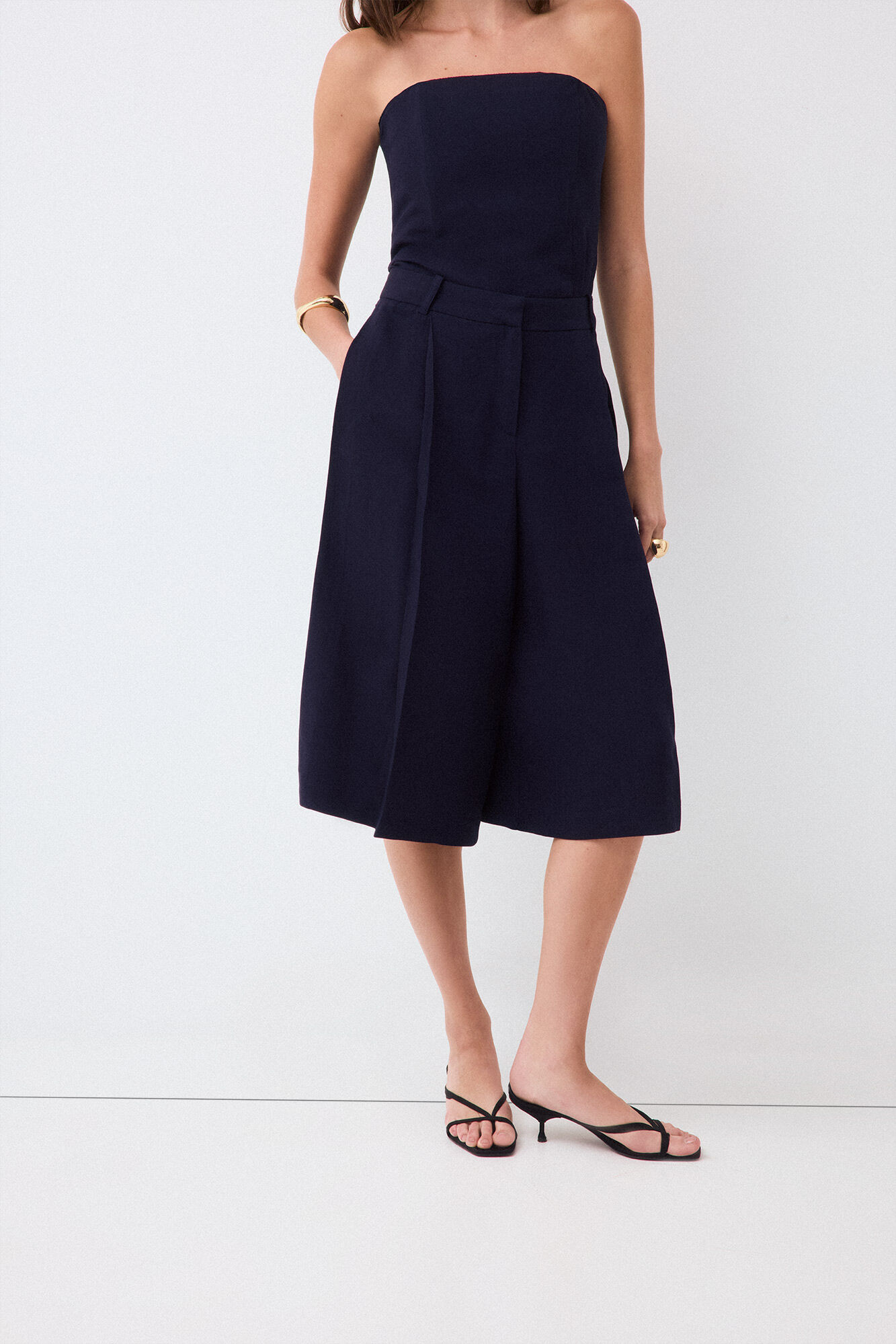 Pedro del Hierro Navy Bermuda shorts