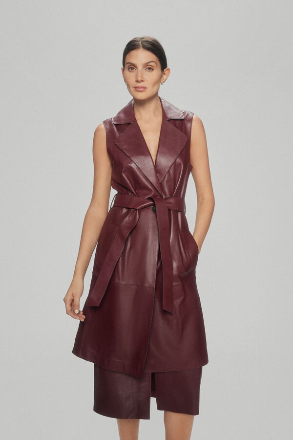 Pedro del Hierro Nappa trench waistcoat Burgundy