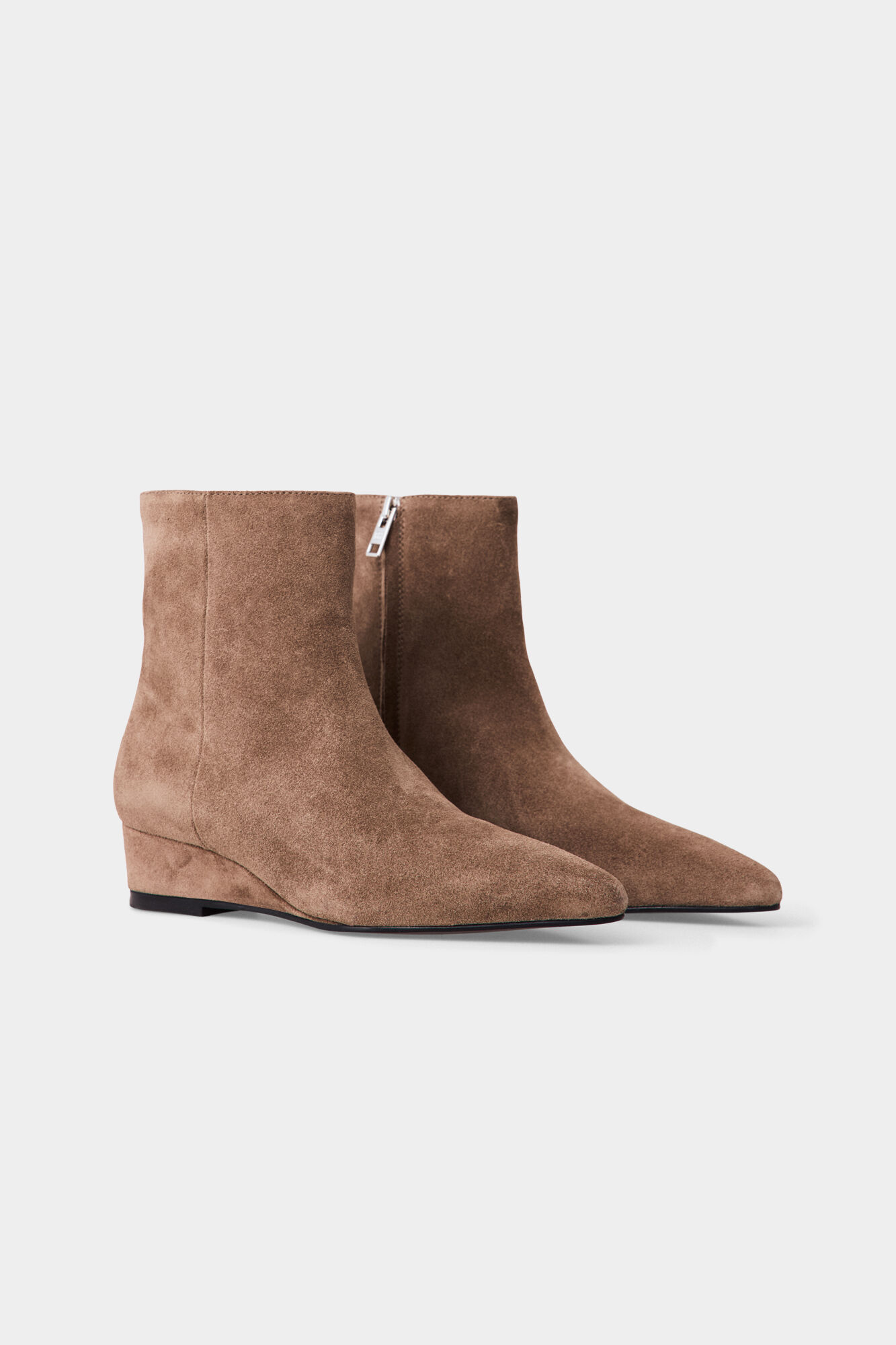 Pedro del Hierro Botim de pele