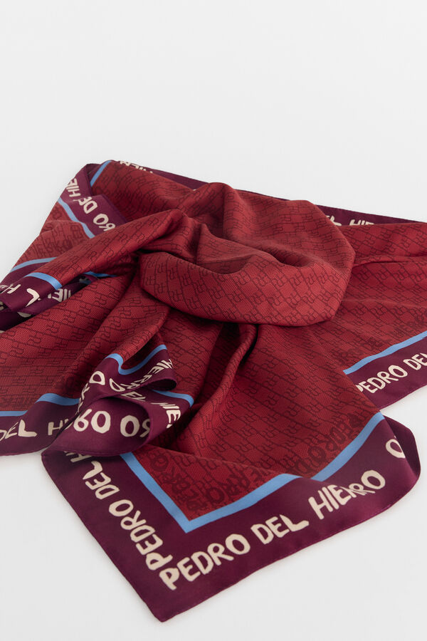 Pedro del Hierro Logo shawl Red