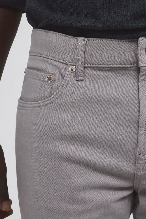 Pedro del Hierro Pantalón 5 bolsillos color premium flex slim fit Gris