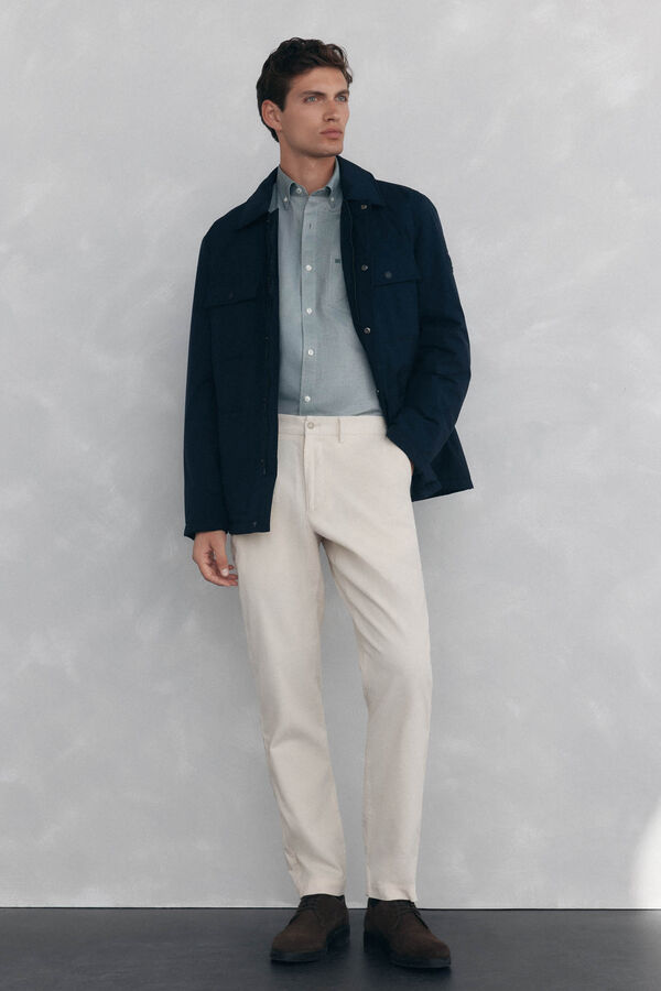 Pedro del Hierro Calça calças chino de veludo veludo leve e slim fit Ecru