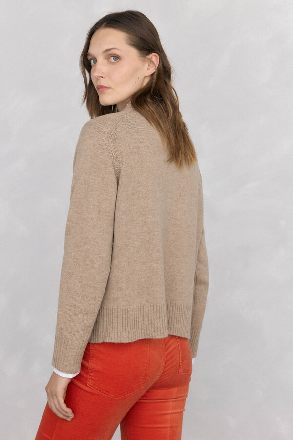 Pedro del Hierro wool sweater with a central crew neck Beige