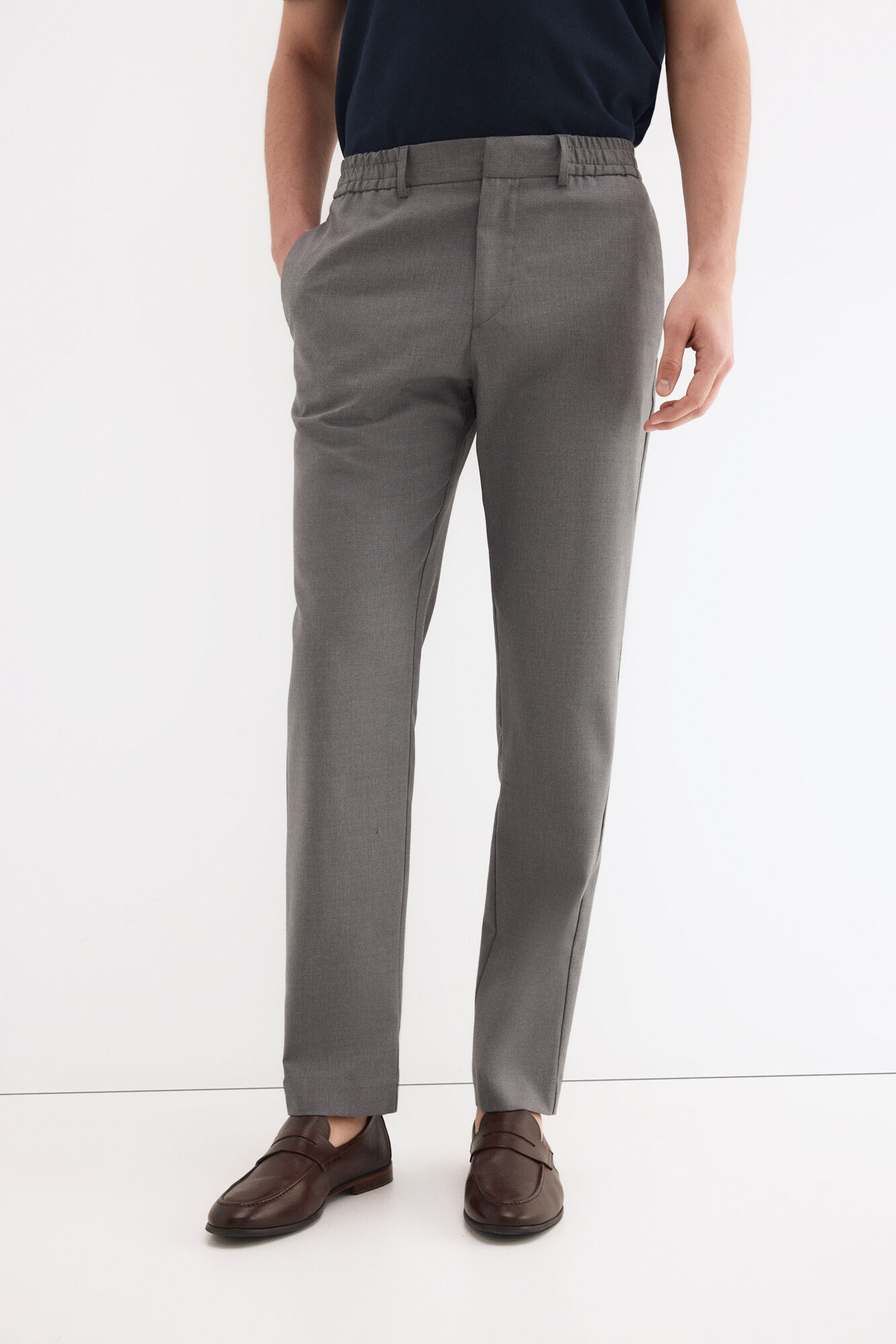 Pedro del Hierro Cal&ccedil;a com el&aacute;stico lateral