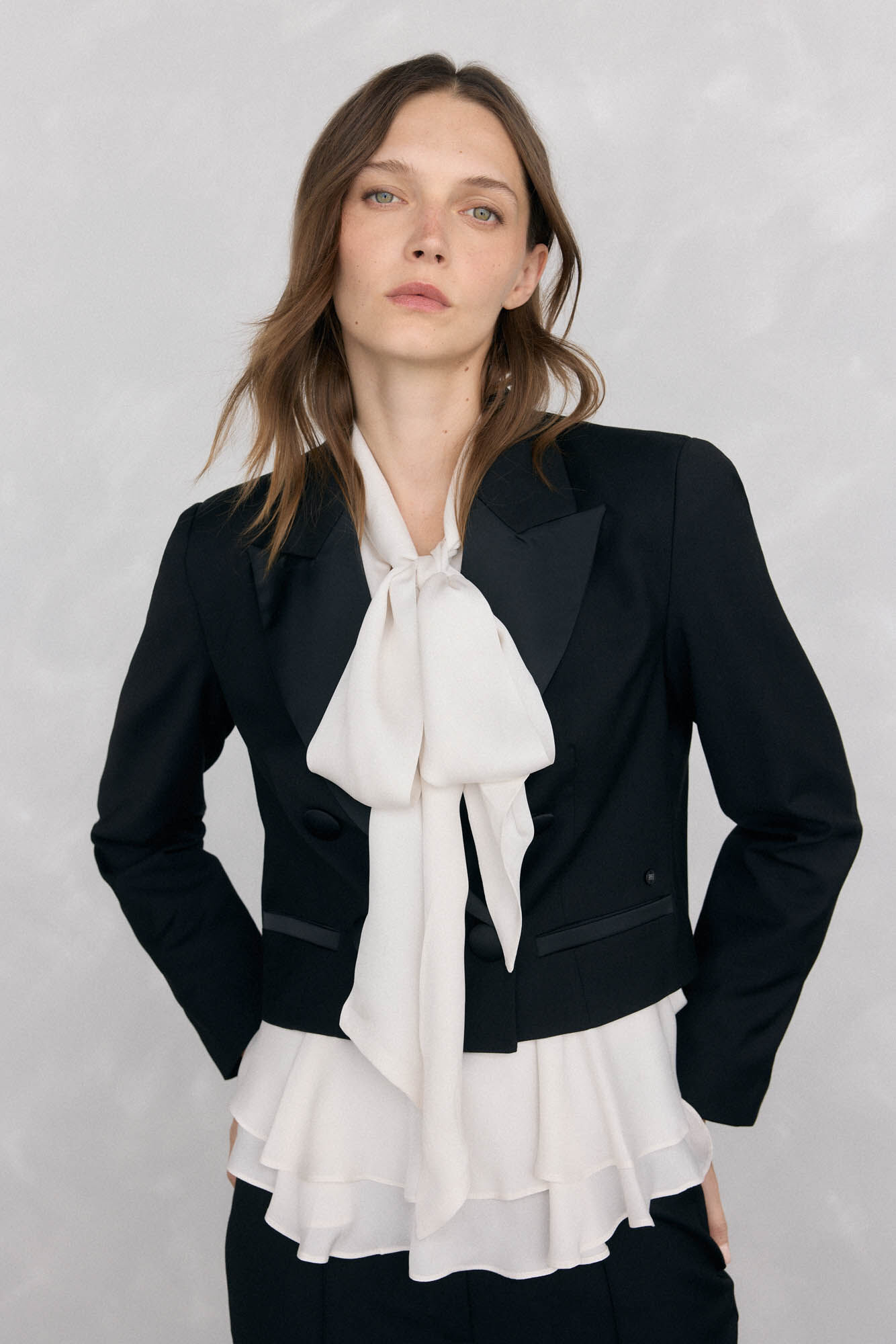 Pedro del Hierro Black short blazer