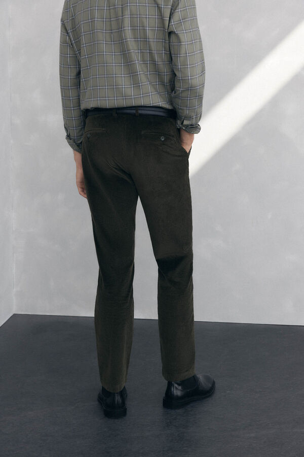 Pedro del Hierro Chino pana gruesa regular fit Verde