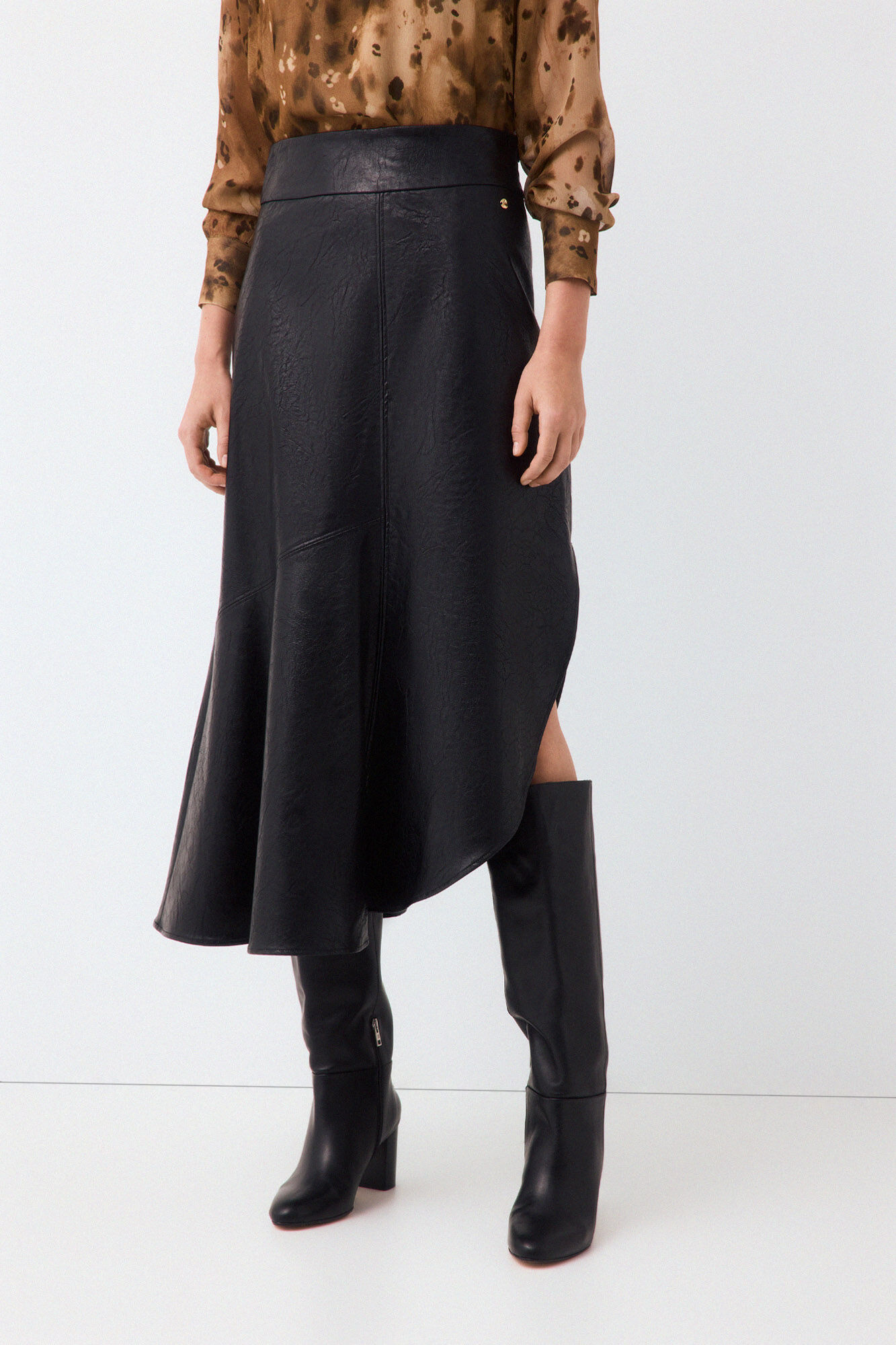 Pedro del Hierro Faux leather asymmetric skirt