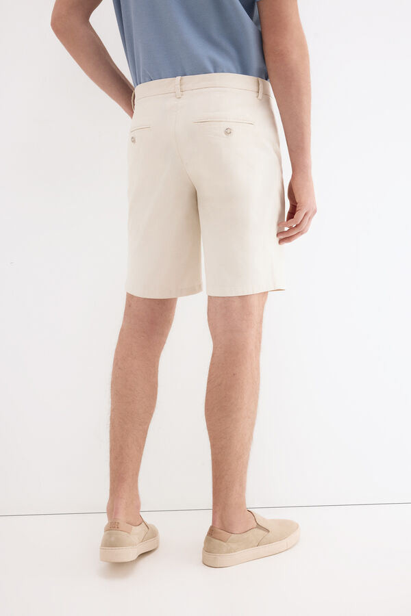 Pedro del Hierro Regular chino Bermuda shorts Ecru