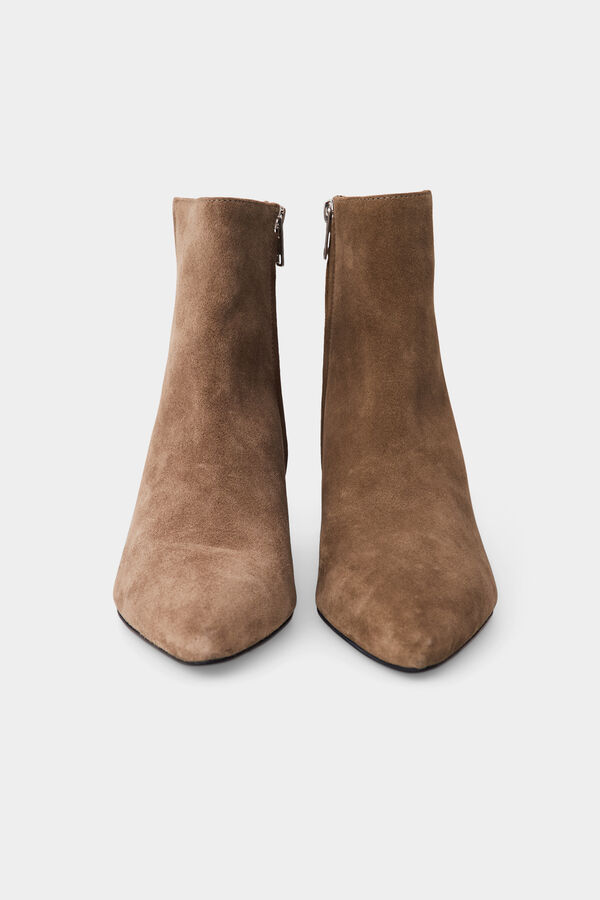 Pedro del Hierro Leather ankle boot Ecru
