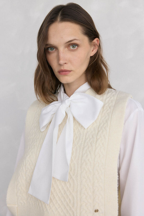 Pedro del Hierro Printed scarf Beige