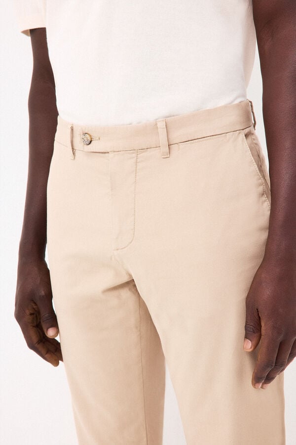 Pedro del Hierro Lightweight structure slim chinos Beige
