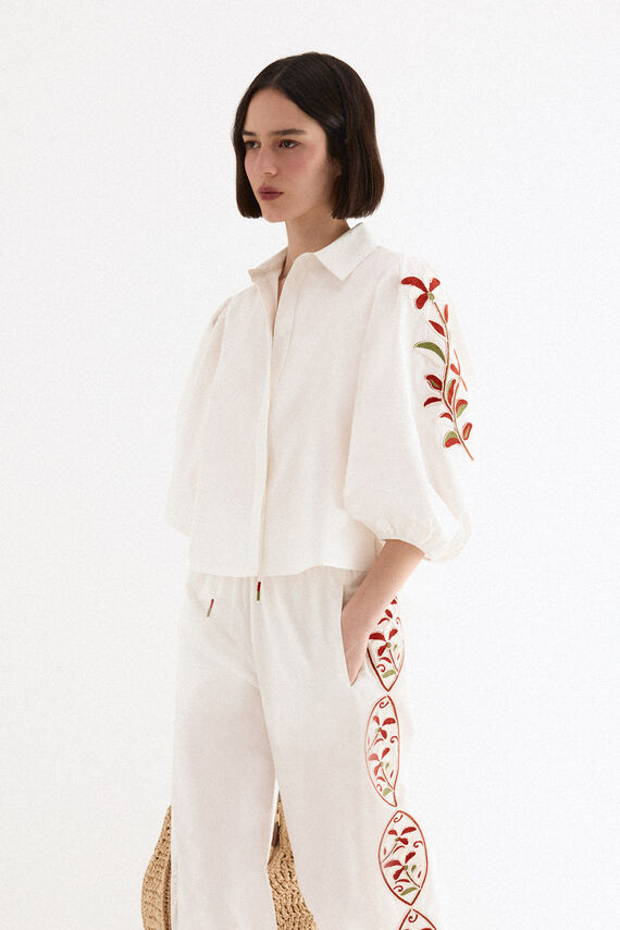 Blusa bordado floral