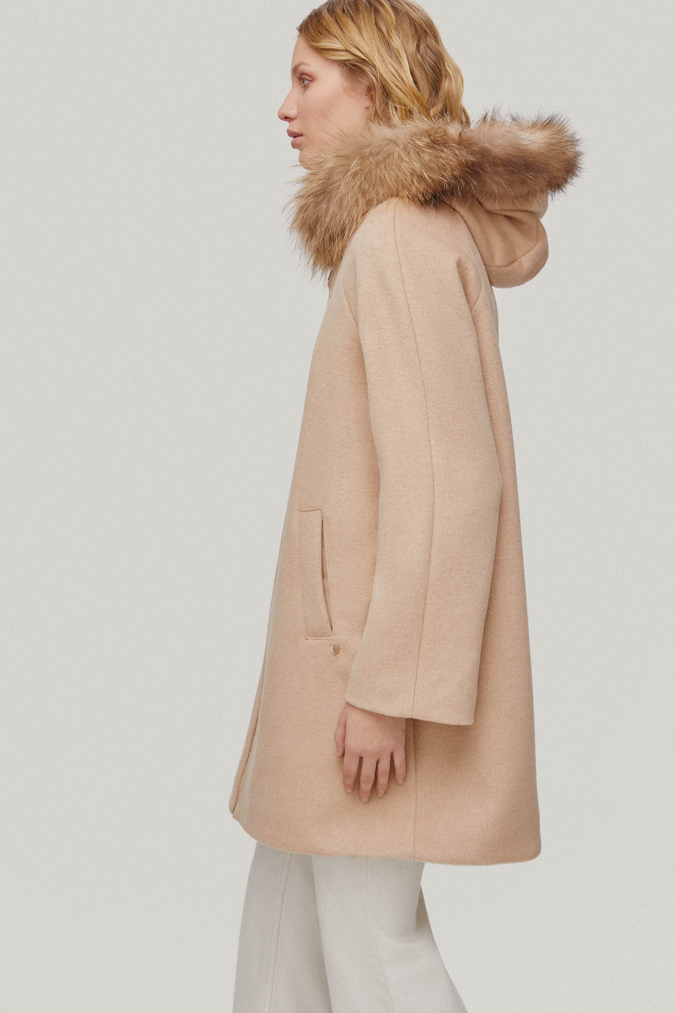 Hooded duffle coat | Women's coats and parkas | Cortefiel