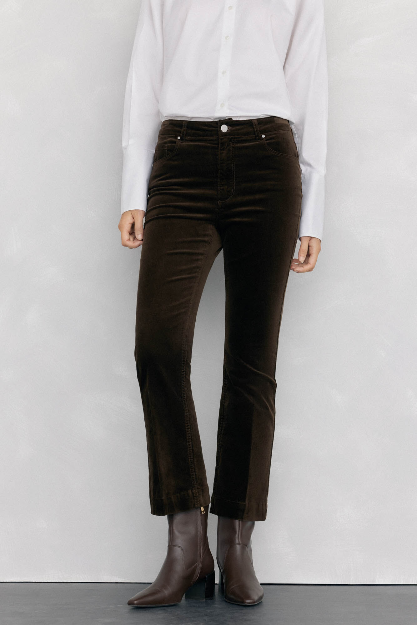 Pedro del Hierro Cropped flare velvet pants