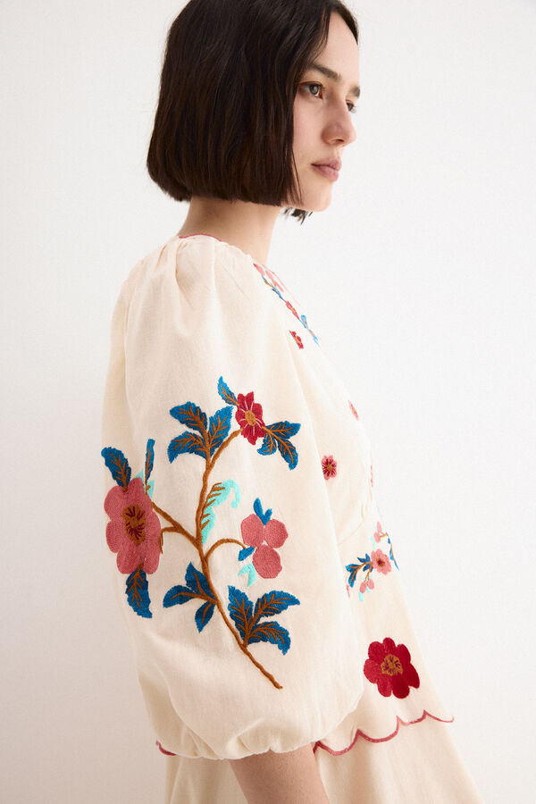 TFP by Tamara Falc&oacute; Vestido bordado Beige