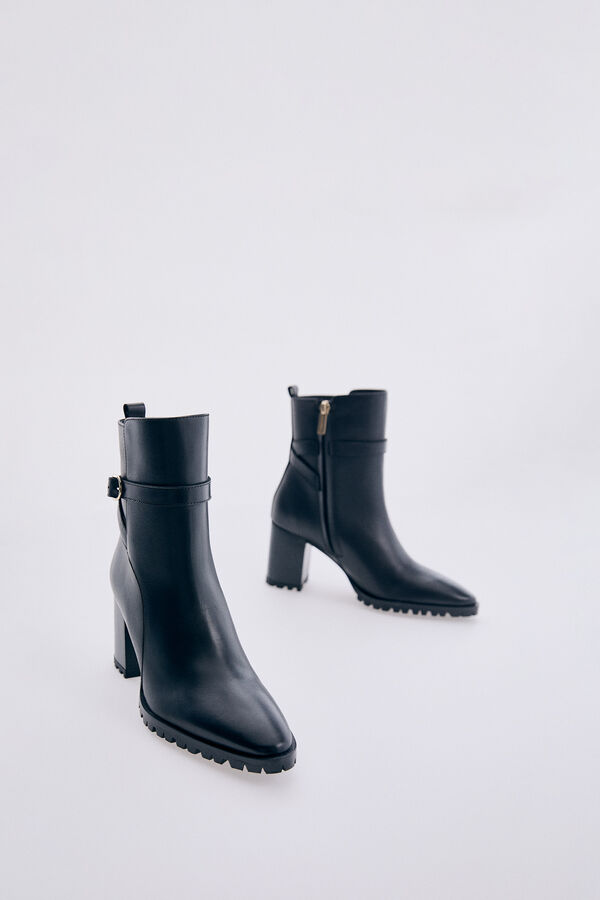 Pedro del Hierro Botins salto de pele com sola track Preto