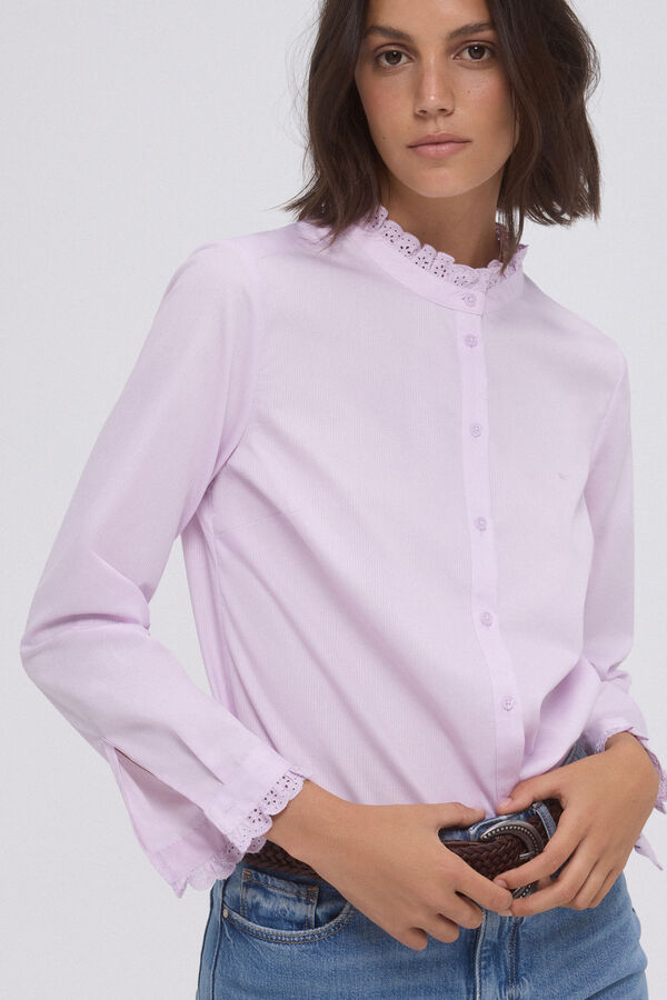 Pedro del Hierro Camisa básica detalle volantes bordados Rosa