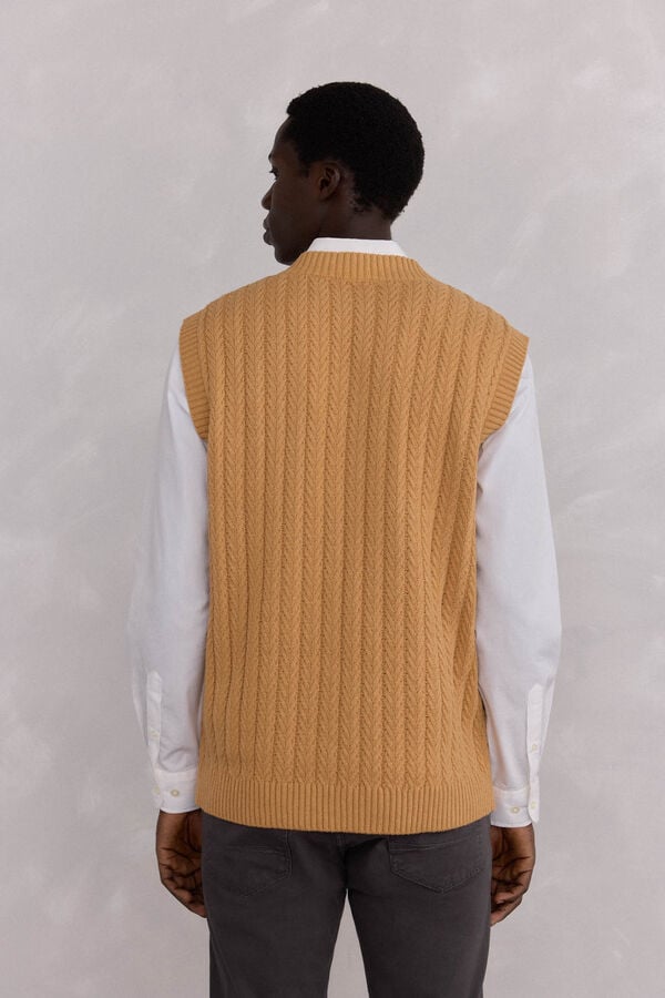 Pedro del Hierro Structured vest with a marked structure Brown
