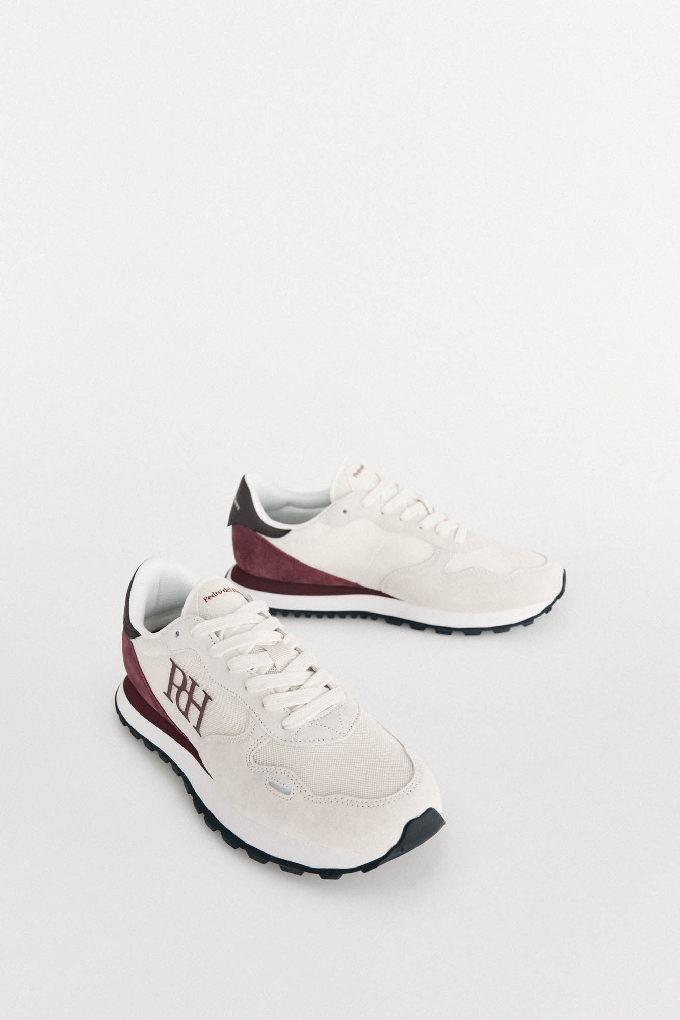 Pedro del Hierro leather and textile sneaker