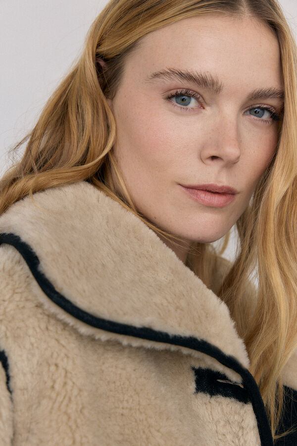 Pedro del Hierro Reversible fur-effect coat Ecru