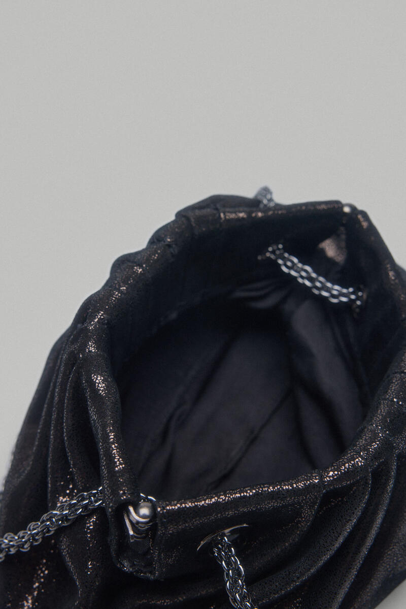 Pedro del Hierro Metallic leather pouch bag with chain Black
